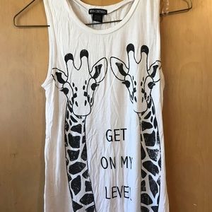 Giraffe tank